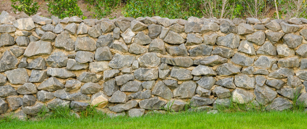 Muros de piedra Ranico Reformas y Construcción